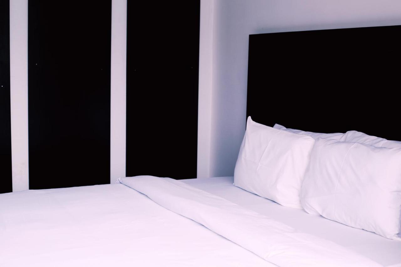 Hotel Capitol Икея Экстерьер фото