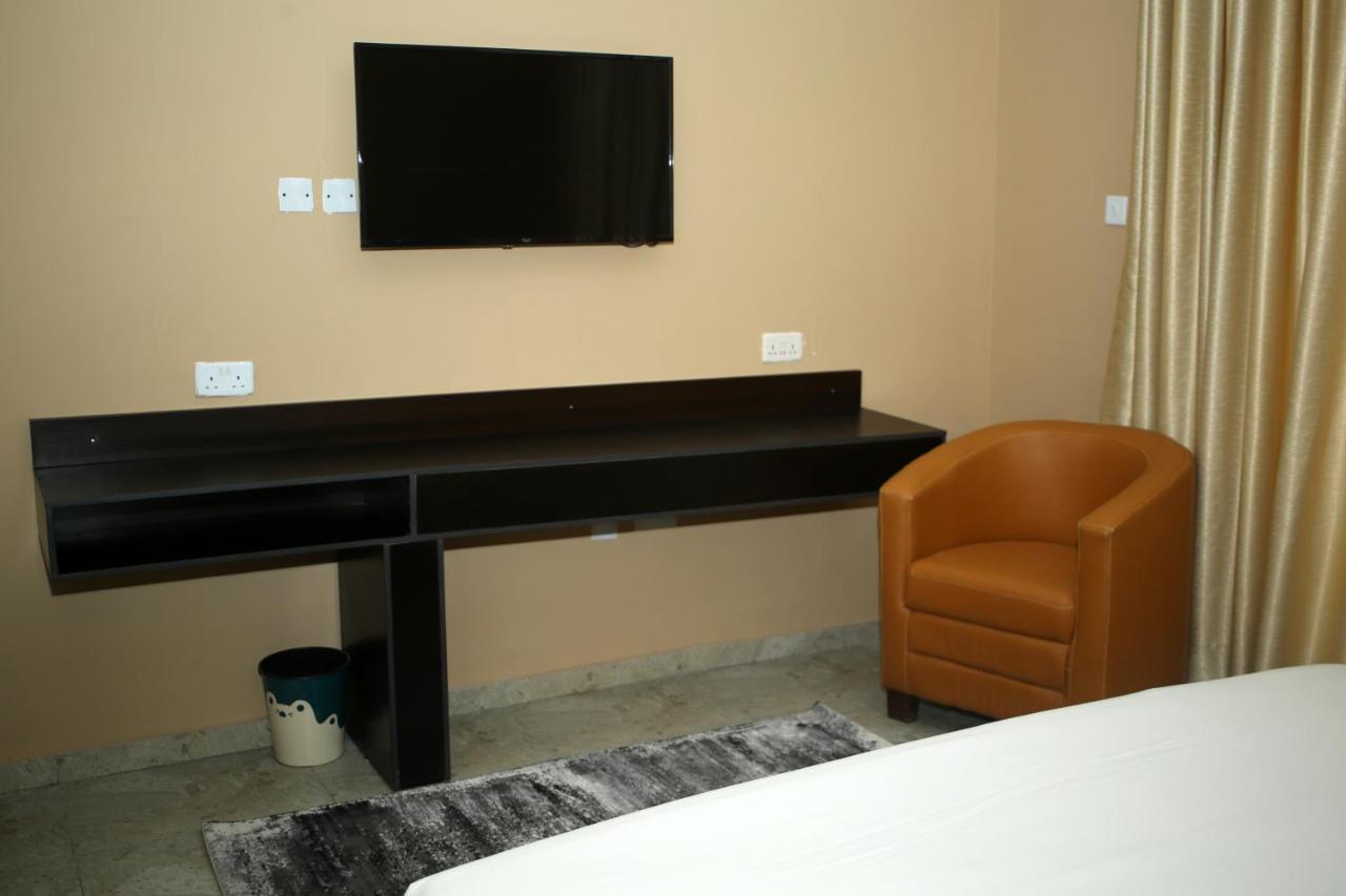 Hotel Capitol Икея Экстерьер фото