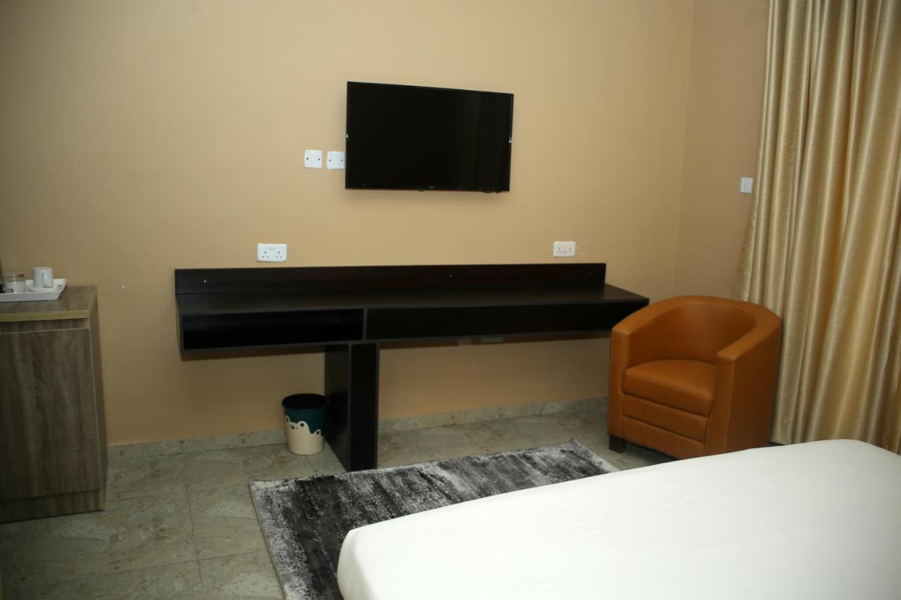 Hotel Capitol Икея Экстерьер фото