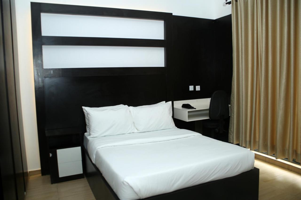 Hotel Capitol Икея Экстерьер фото