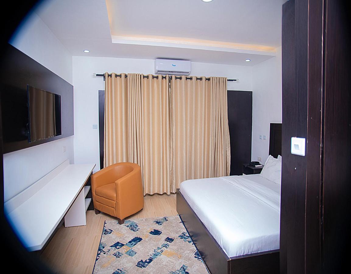 Hotel Capitol Икея Экстерьер фото