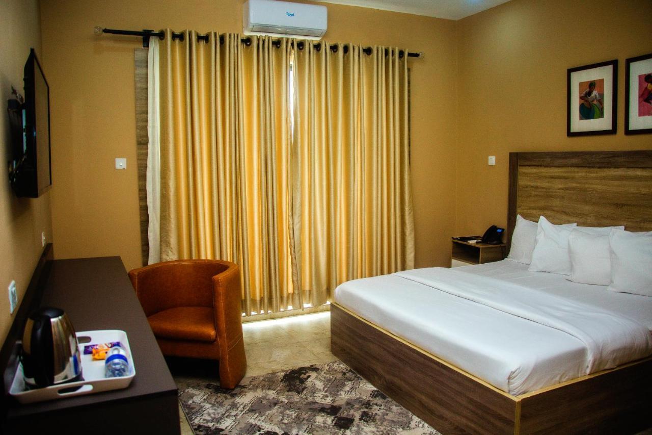 Hotel Capitol Икея Экстерьер фото